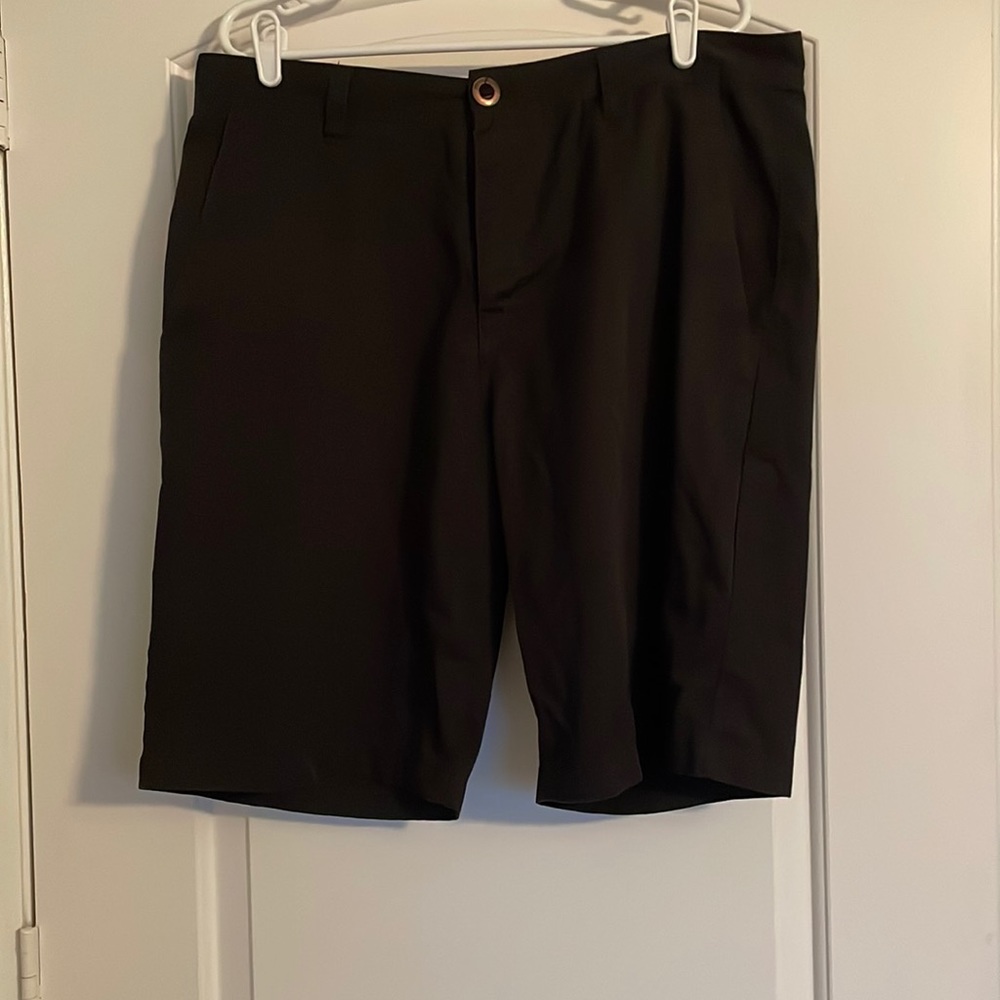 Men’s Black Volcom Shorts Size 36